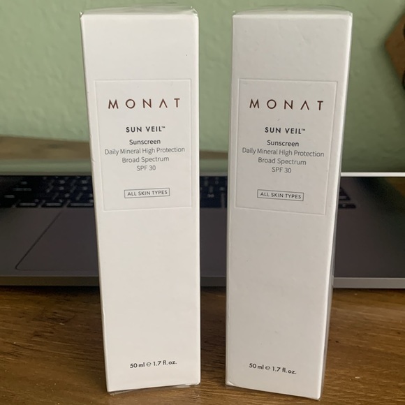 MoNat Sun Veil Sunscreen. SPF 30 - Picture 3 of 3